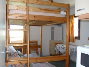 Studio Cabine au Pied des Pistes avec Balcon Est - 4 Couchages, TV, Cuisine équipée, Casier à Ski - FR-1-771-69 Les Adrets